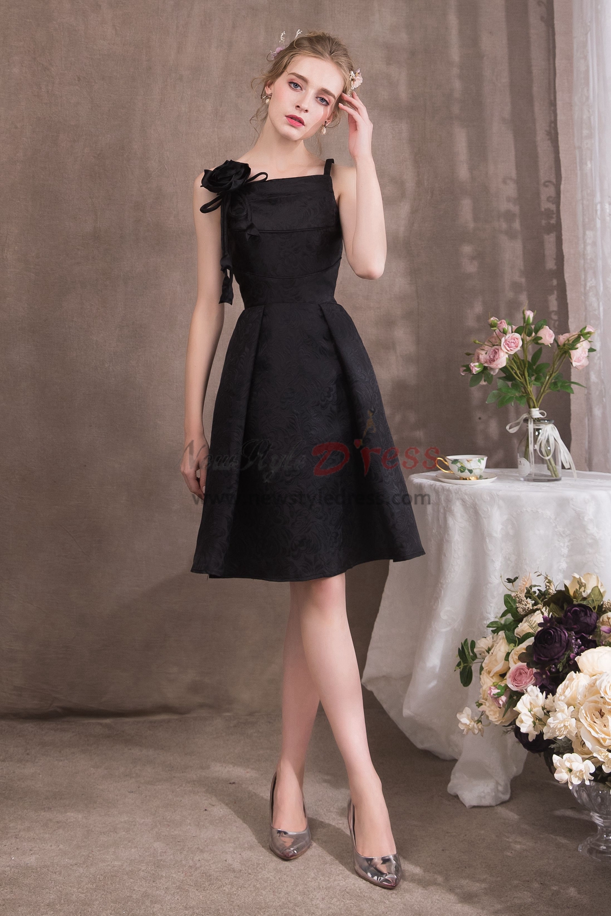 Black Spaghetti Knee Length Prom Dresses With Handmade Flower Np 0415