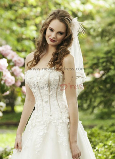  Best Wedding Dress For Small Chest of the decade Learn more here 